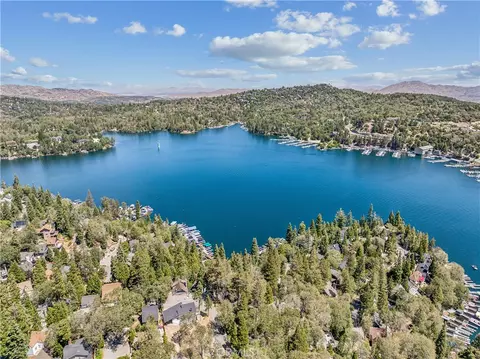 View/Area - 28901 Palisades Dr, Lake Arrowhead, CA 92352 photo 3 of 3