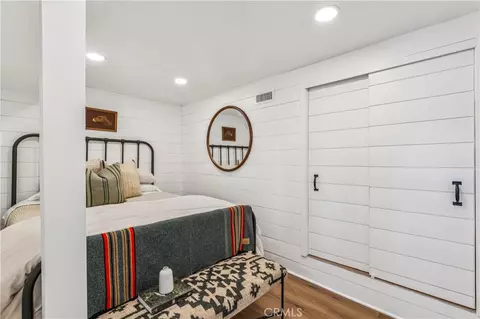 Bedroom - 28901 Palisades Dr, Lake Arrowhead, CA 92352 photo 4 of 7