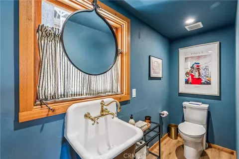 Bath - 28901 Palisades Dr, Lake Arrowhead, CA 92352 photo 1 of 4