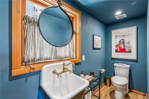 Bath - 28901 Palisades Dr, Lake Arrowhead, CA 92352 photo 1 of 4