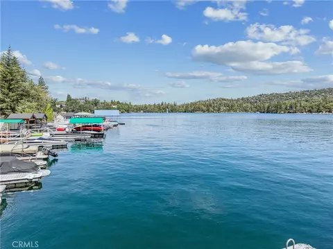View/Area - 28901 Palisades Dr, Lake Arrowhead, CA 92352 photo 2 of 3