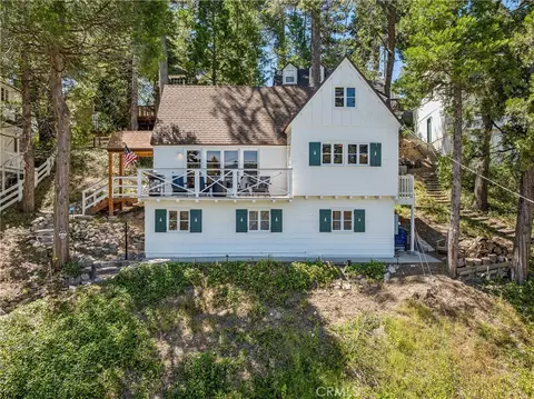 28901 Palisades Dr, Lake Arrowhead, CA 92352