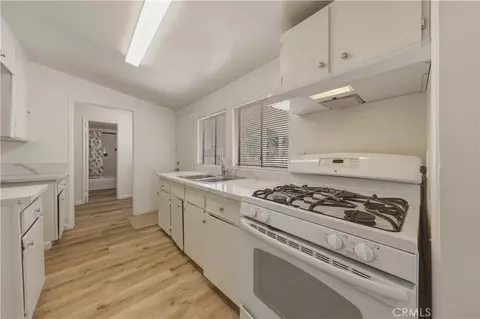 Kitchen - 7888 Lankershim Ave, Highland, CA 92346 photo 1 of 1