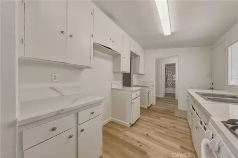 Entry Way - 7888 Lankershim Ave, Highland, CA 92346 photo 3 of 3