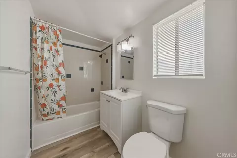 Bath - 7888 Lankershim Ave, Highland, CA 92346 photo 1 of 1