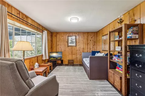Bedroom - 24526 Horst Dr, Crestline, CA 92325 photo 5 of 5