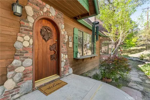 1681 Culbertson Ln, Lake Arrowhead, CA 92352