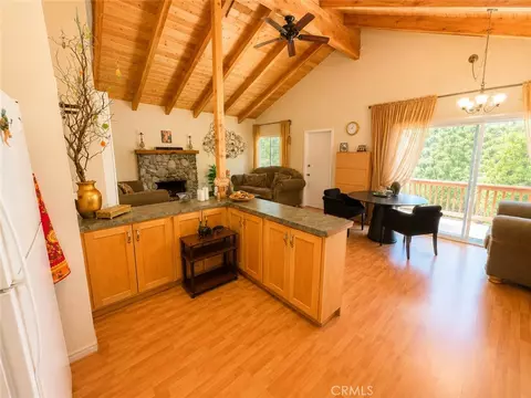 Kitchen - 23788 Zuger, Crestline, CA 92325 photo 1 of 3