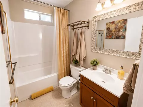 Bath - 23788 Zuger, Crestline, CA 92325 photo 2 of 2
