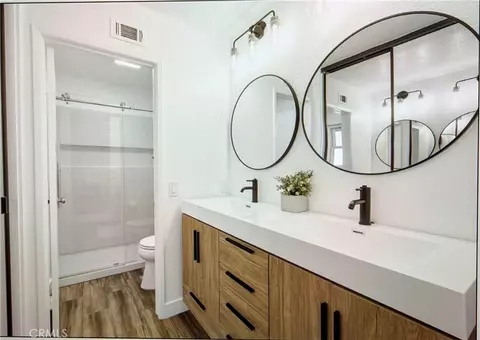 Bath - 11244 Clara Ct, Riverside, CA 92505 photo 3 of 3