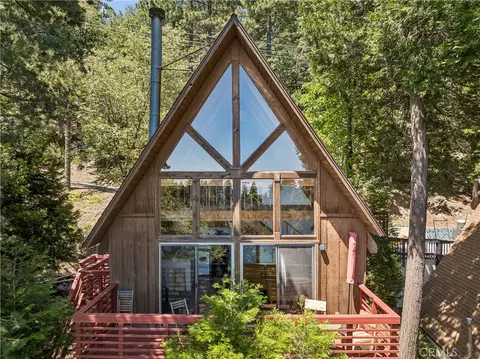 26631 Valley Vw, Rimforest, CA 92378