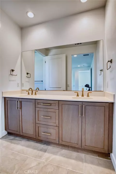 Bath - 29533 Monarch Rd, Menifee, CA 92584 photo 2 of 3
