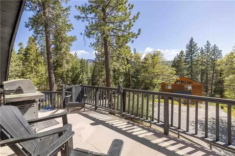 Exterior - 789 Silver Tip, Big Bear Lake, CA 92315 photo 3 of 4
