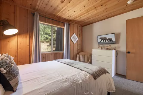 Bedroom - 789 Silver Tip, Big Bear Lake, CA 92315 photo 6 of 12