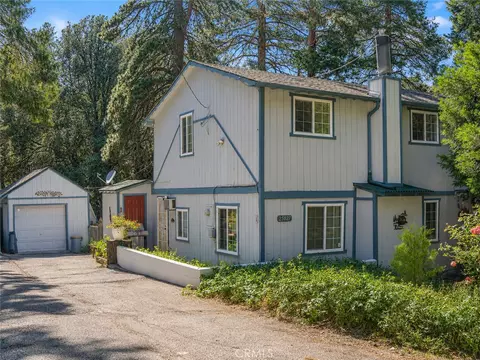 25027 Moon, Crestline, CA 92325