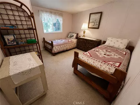 25027 Moon, Crestline, CA 92325 photo 10