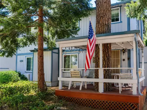 25027 Moon, Crestline, CA 92325 photo 2