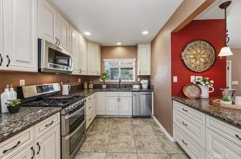 Kitchen - 3243 Temescal, Norco, CA 92860 photo 3 of 4