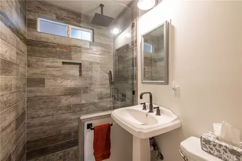 Bath - 773 Sunset, Sugarloaf, CA 92386 photo 3 of 4