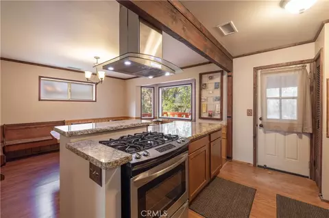 Kitchen - 773 Sunset, Sugarloaf, CA 92386 photo 1 of 3