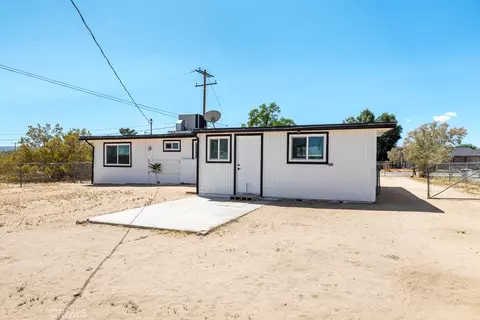 Exterior - 64868 Tonto Dr, Joshua Tree, CA 92252 photo 7 of 9