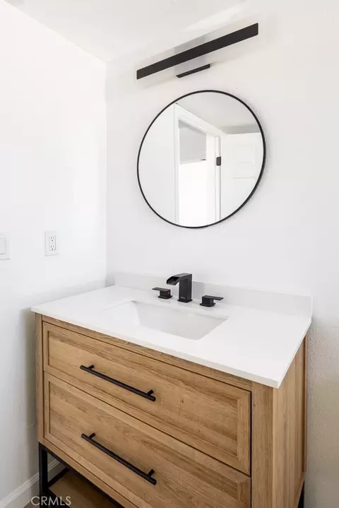 Bath - 64868 Tonto Dr, Joshua Tree, CA 92252 photo 2 of 3