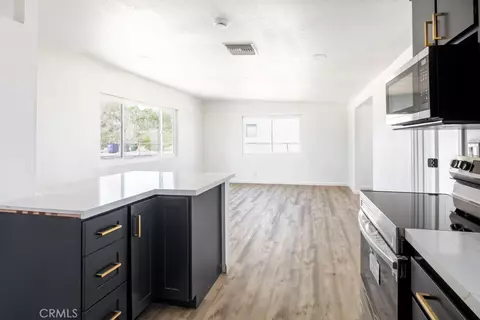 Living - 64868 Tonto Dr, Joshua Tree, CA 92252 photo 1 of 6