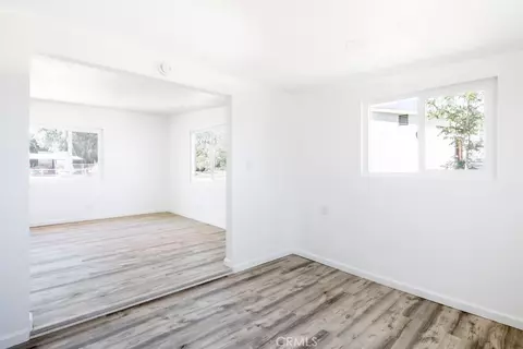 Living - 64868 Tonto Dr, Joshua Tree, CA 92252 photo 6 of 6