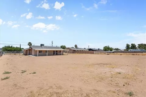 Exterior - 18047 Yucca St, Hesperia, CA 92345 photo 4 of 4