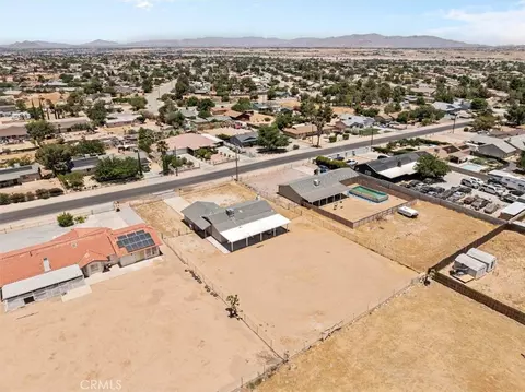 View/Area - 18047 Yucca St, Hesperia, CA 92345 photo 1 of 5
