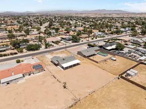 View/Area - 18047 Yucca St, Hesperia, CA 92345 photo 1 of 5