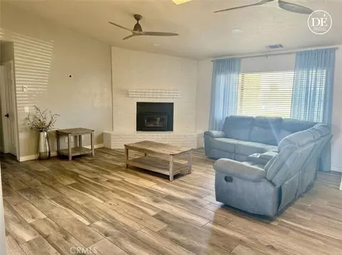 Living - 13375 Rincon Rd, Apple Valley, CA 92308 photo 3 of 3