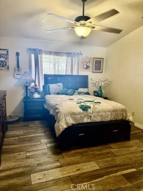 Bedroom - 13375 Rincon Rd, Apple Valley, CA 92308 photo 7 of 10