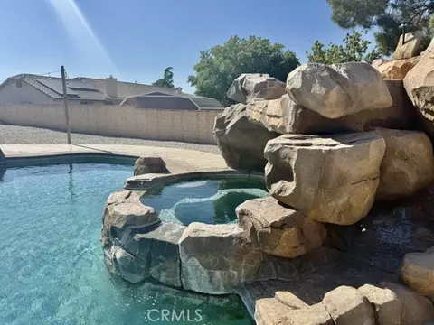 Exterior - 13375 Rincon Rd, Apple Valley, CA 92308 photo 31 of 40
