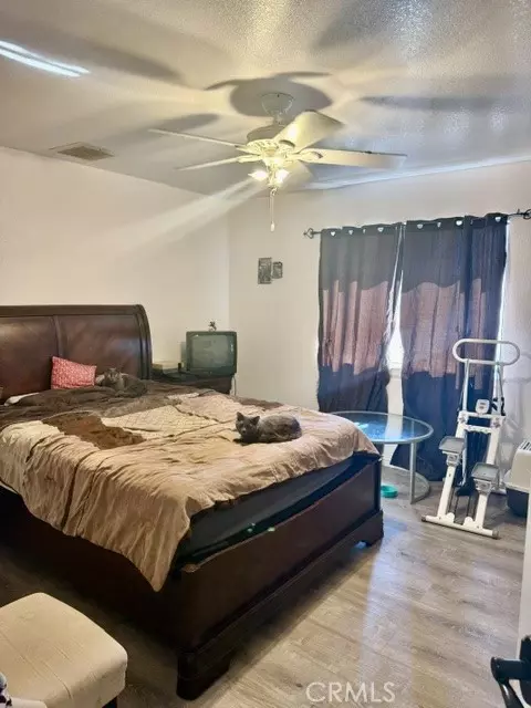 Bedroom - 13375 Rincon Rd, Apple Valley, CA 92308 photo 5 of 10