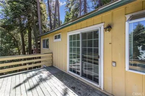 Exterior - 24702 Nestal Ct, Crestline, CA 92325 photo 7 of 16