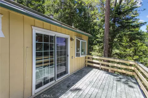 Exterior - 24702 Nestal Ct, Crestline, CA 92325 photo 8 of 16