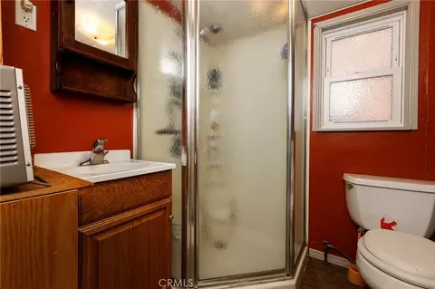 Bath - 29288 Lake Vw, Cedar Glen, CA 92321 photo 1 of 3
