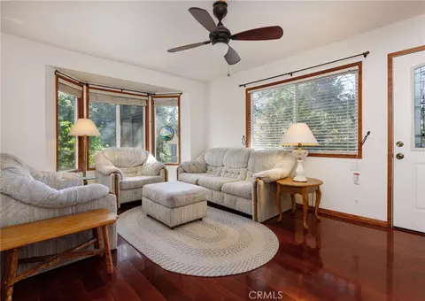 Living - 29288 Lake Vw, Cedar Glen, CA 92321 photo 1 of 3