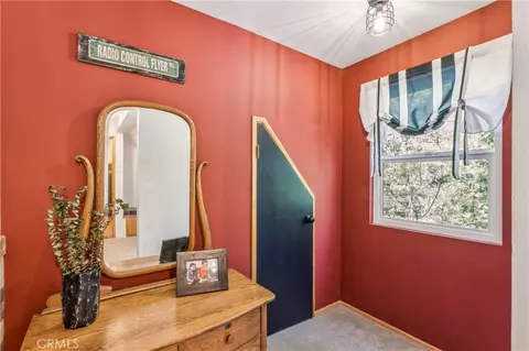 Entry Way - 177 Joaquin Miller, Lake Arrowhead, CA 92352 photo 7 of 8