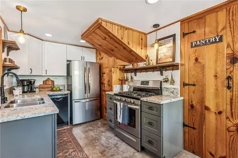 Kitchen - 177 Joaquin Miller, Lake Arrowhead, CA 92352 photo 1 of 4