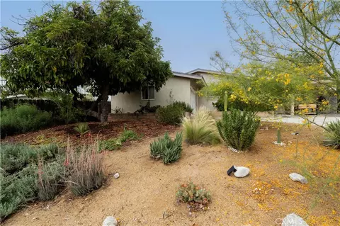Exterior - 25 Dale Ln, Redlands, CA 92373 photo 2 of 7