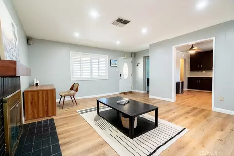 Living - 25 Dale Ln, Redlands, CA 92373 photo 1 of 2