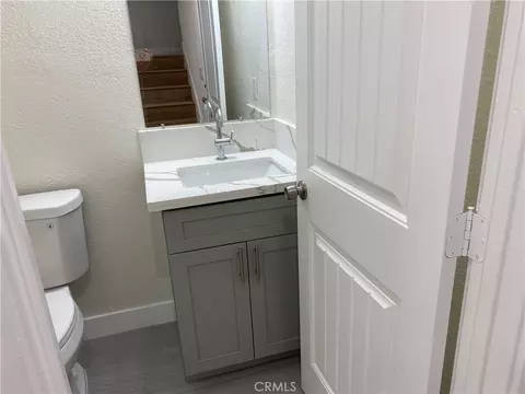 Bath - 812 Briar Privado, Ontario, CA 91762 photo 3 of 3