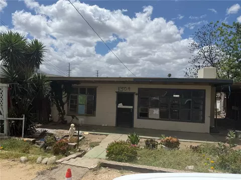 1309 Tourmaline Ave, Mentone, CA 92359