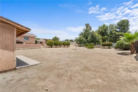 Exterior - 33227 Avenue D, Yucaipa, CA 92399 photo 10 of 11