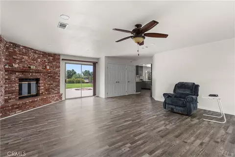Living - 33227 Avenue D, Yucaipa, CA 92399 photo 5 of 6