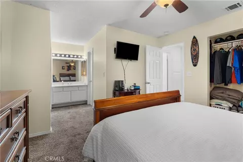 Bedroom - 33227 Avenue D, Yucaipa, CA 92399 photo 3 of 4