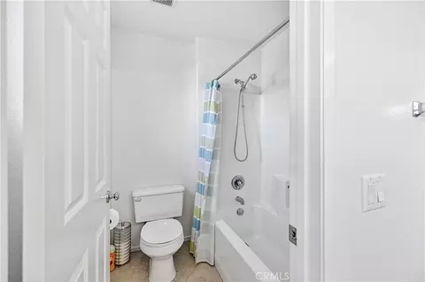 Bath - 3601 Crevice Way, Perris, CA 92570 photo 1 of 3