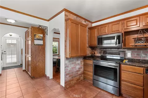 Entry Way - 5545 Tower, Riverside, CA 92506 photo 3 of 10